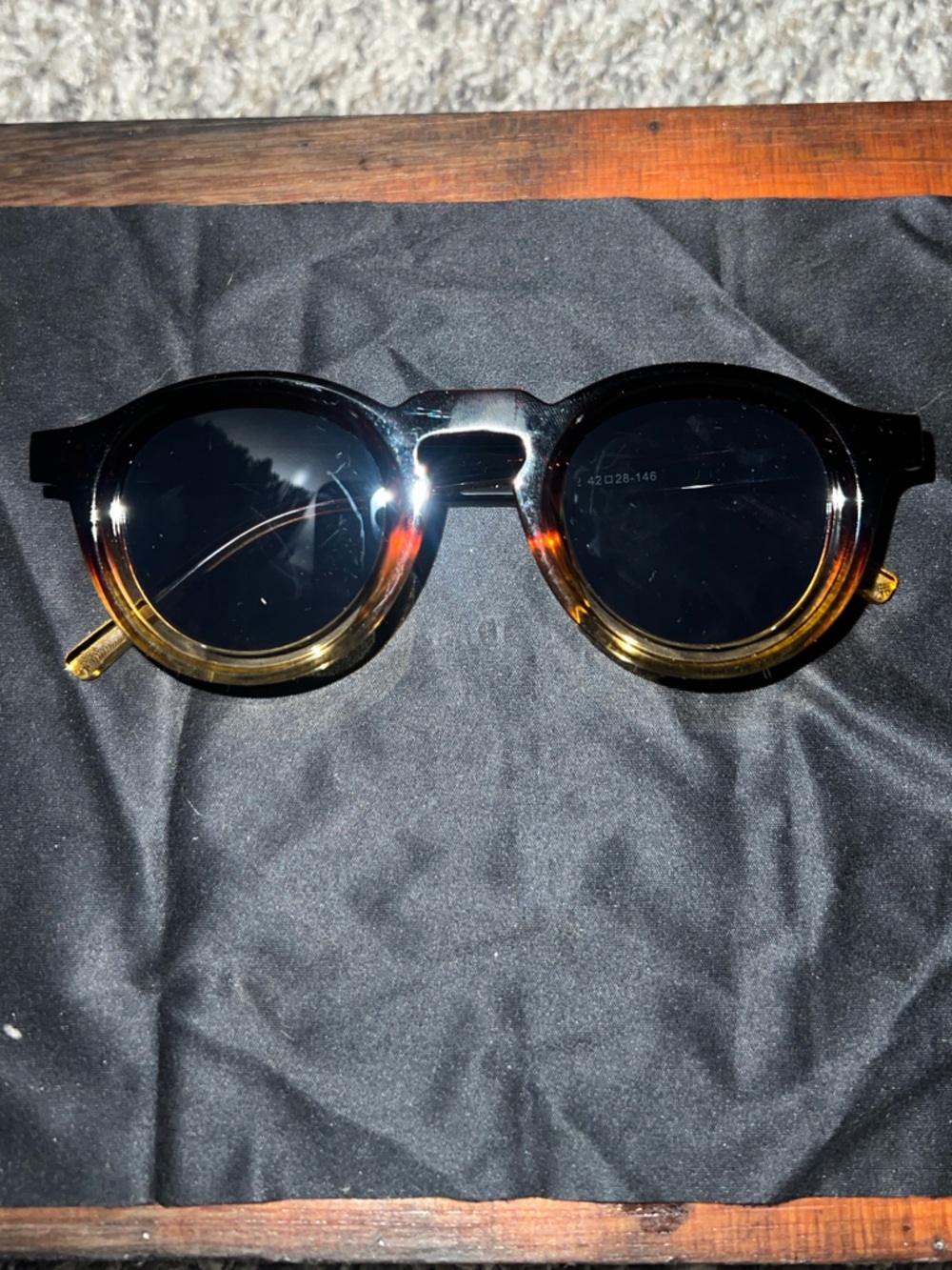 Unisex Round Tortoiseshell Sunglasses with Dark Lenses